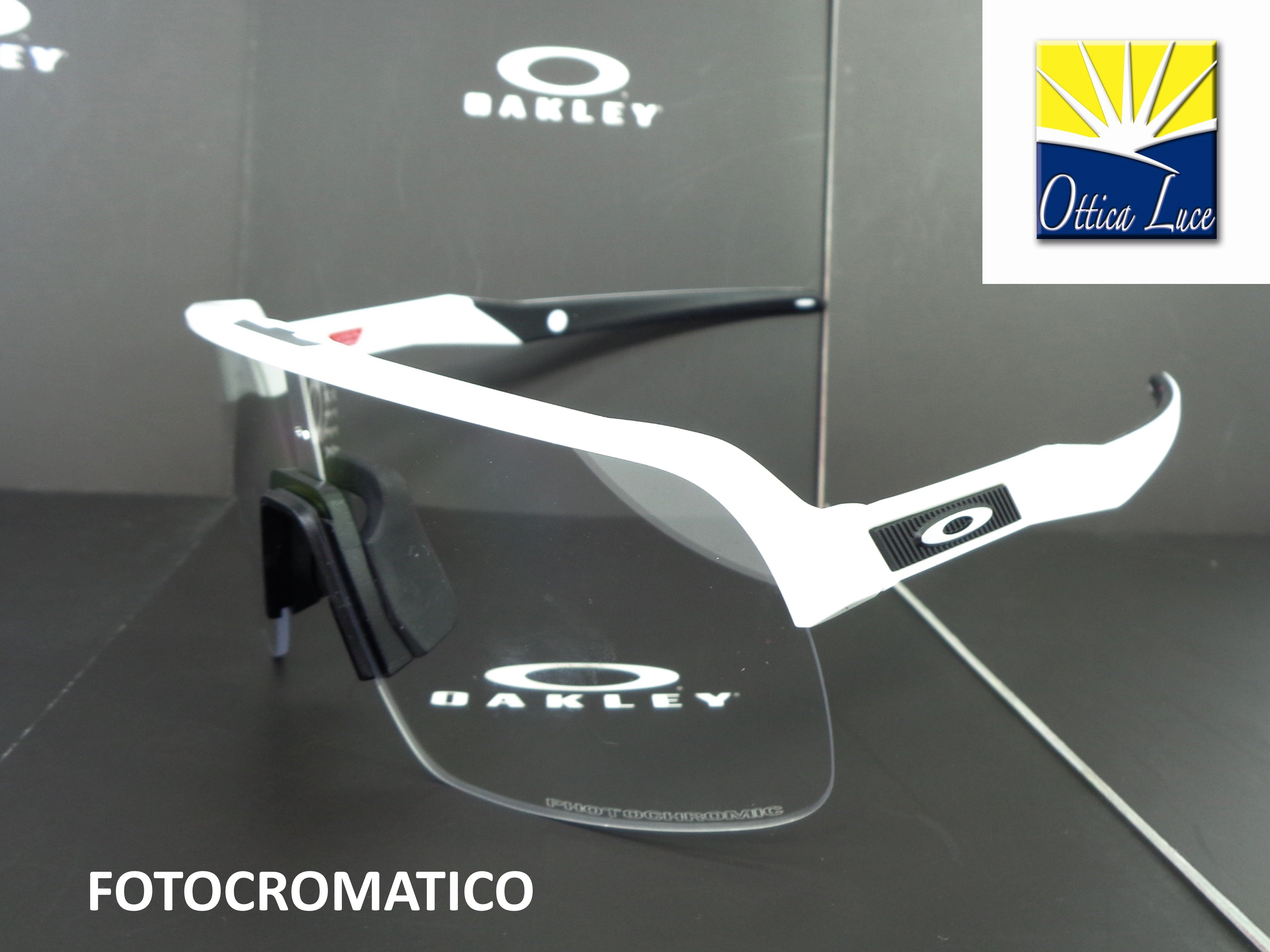 OAKLEY - Sutro Lite 9463 46 Cycling Sport Racing Fotocromatico 946346