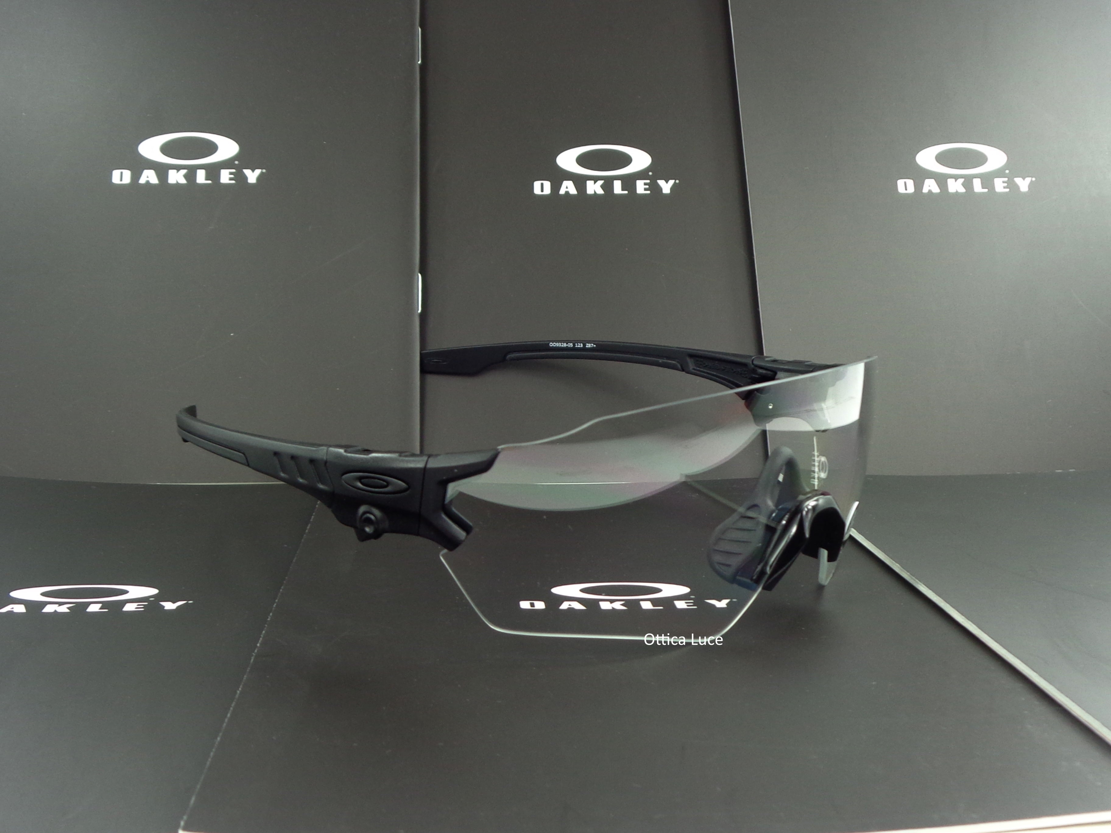 OAKLEY - Tombstone Spoil 9328 05 Cycling Sport Racing 932805