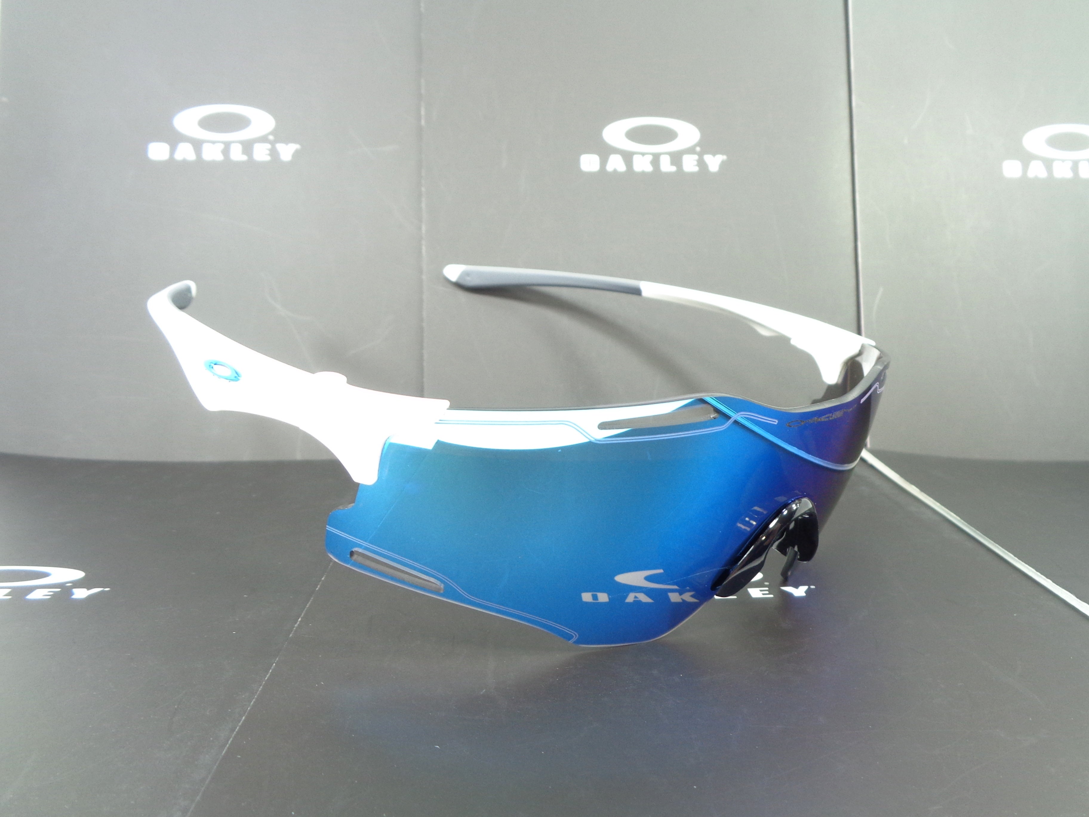 OAKLEY - Cybr Zero  9512D 02 Cycling Sport Racing Driving Prizm Sapphire 951202