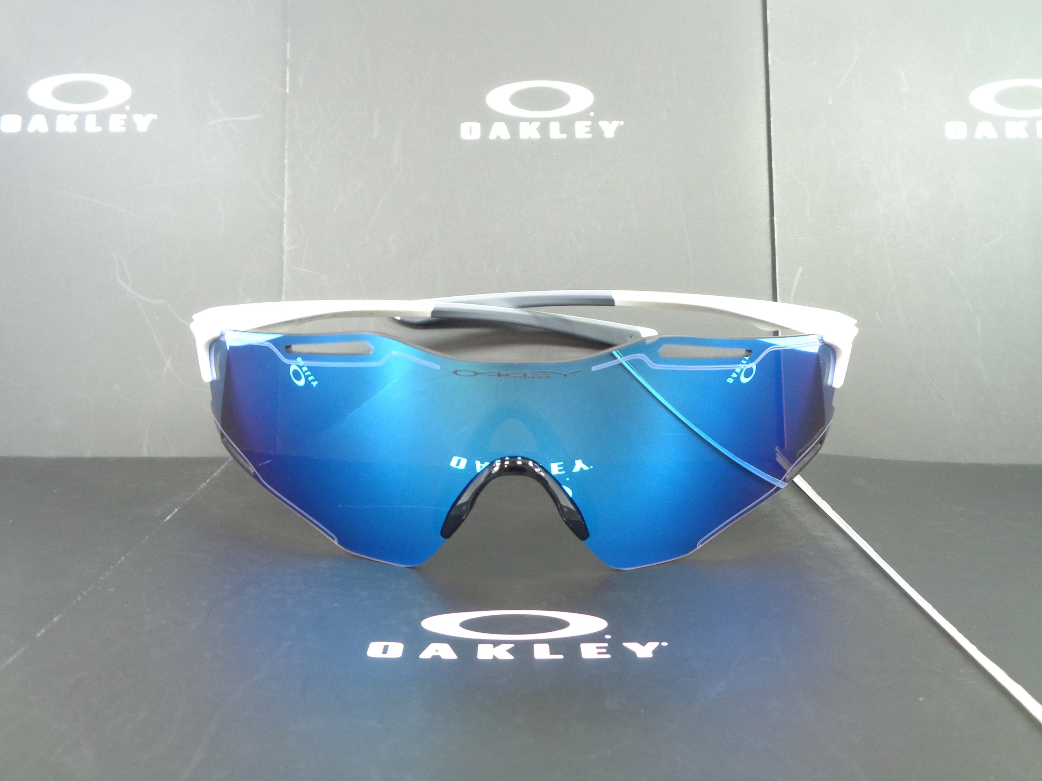 OAKLEY - Cybr Zero  9512D 02 Cycling Sport Racing Driving Prizm Sapphire 951202